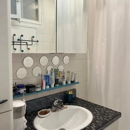 Charming Flat, Saint-germain & Luxembourg شقة